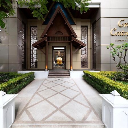 Grande Centre Point Ploenchit Hotel Bangkok Exterior photo Entrance of Grande Centre Point Sukhumvit